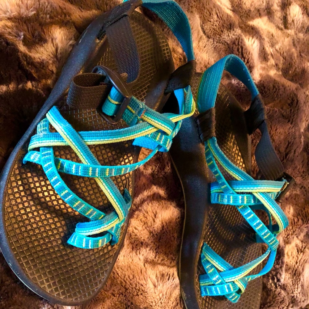 Women’s Toe Strap Chacos with Vibram Soles